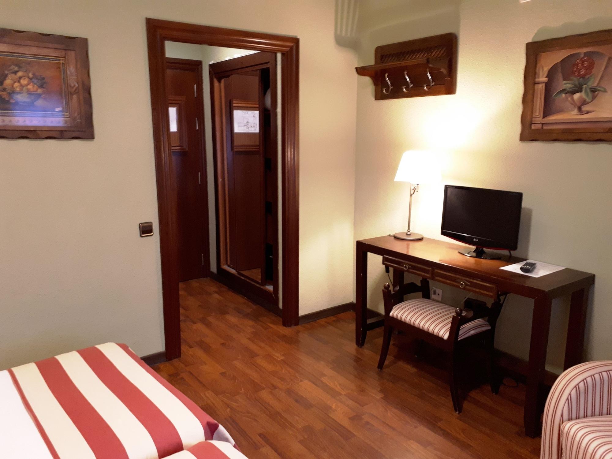 Hotel Urogallo В'єлья Екстер'єр фото