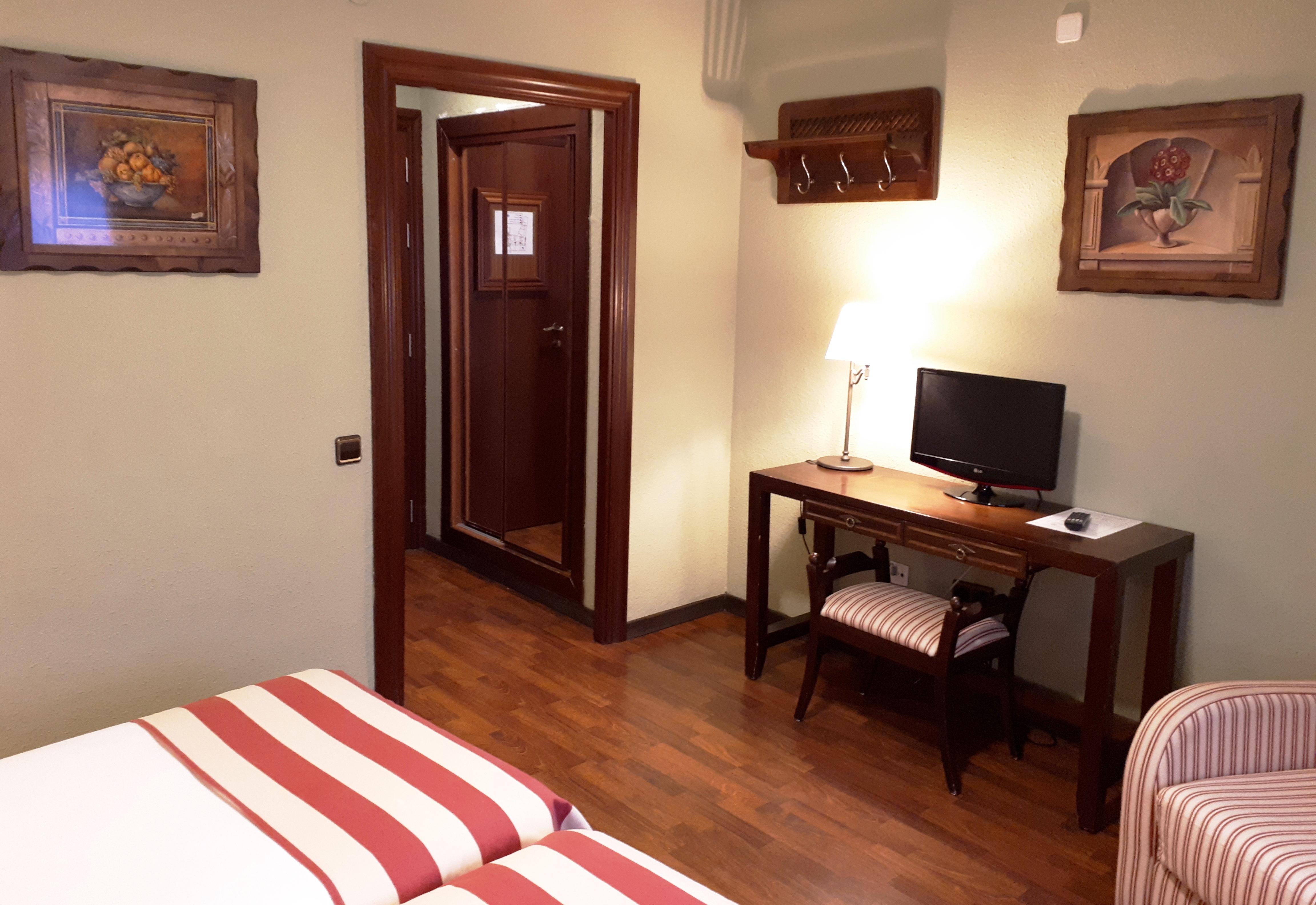 Hotel Urogallo В'єлья Екстер'єр фото